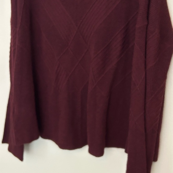 Women's V-Neck Burgundy Sweater - Picture 8 of 9